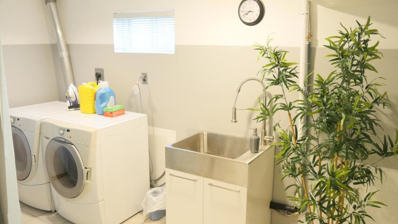 Richview Gardens Apartment Торонто Экстерьер фото